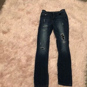 Size 2 REGULAR/NORMAL length Aeropostale dark blue wash minimum ripped jeans